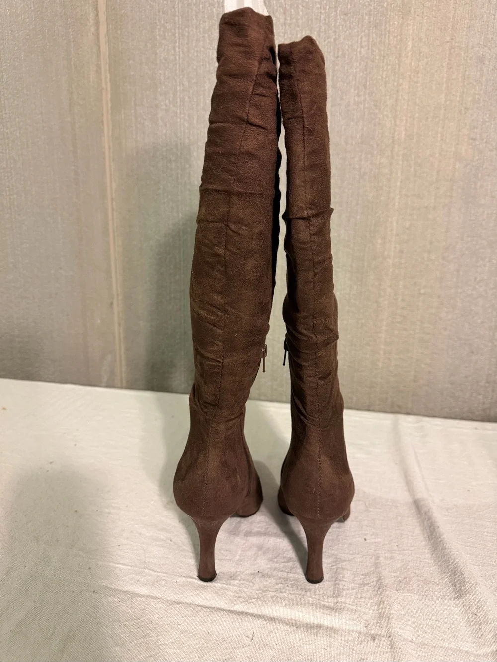 N/A elegant brown